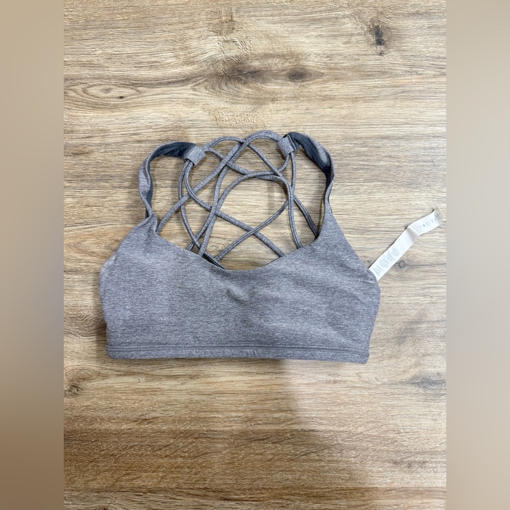 Sold!!!Lululemon Free To Be Bra (Wild) in Heathered Seal Grey Sz 2 - Picture 2 of 4